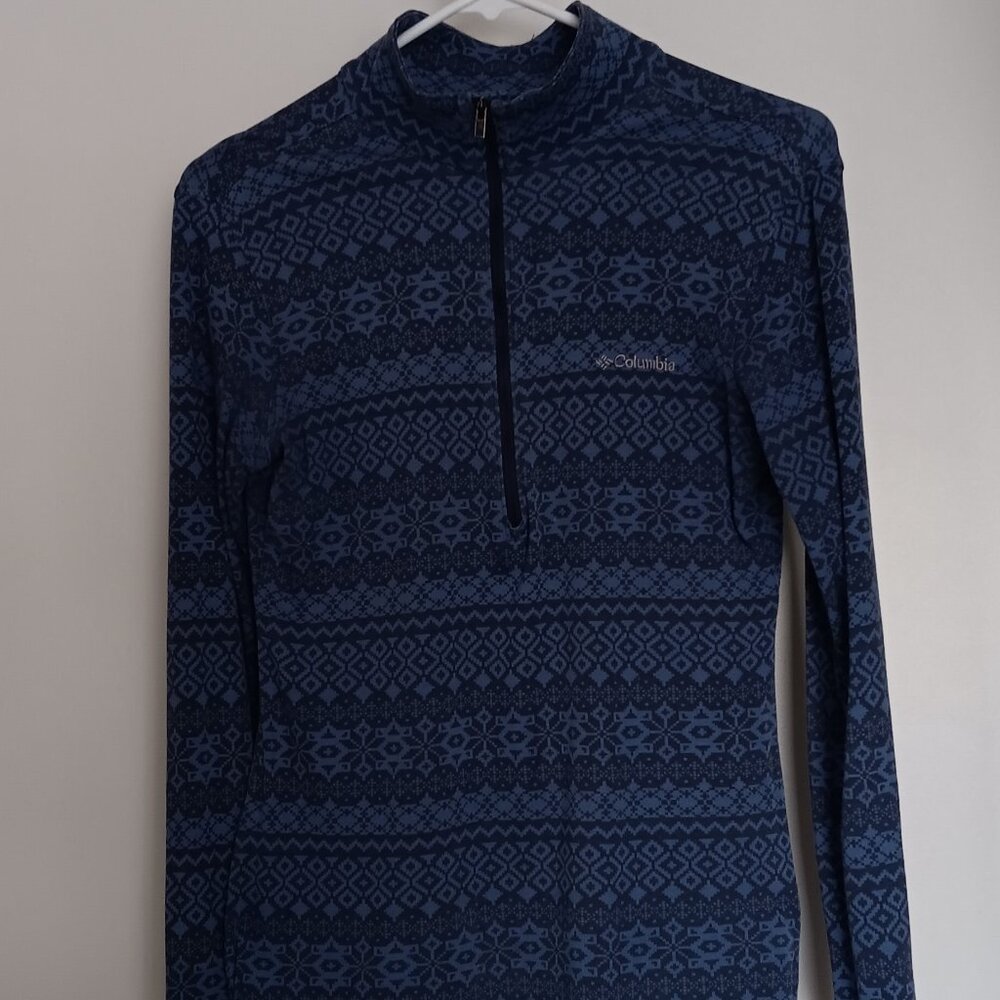 Columbia turtleneck snowflake pattern halfzip stretch top
